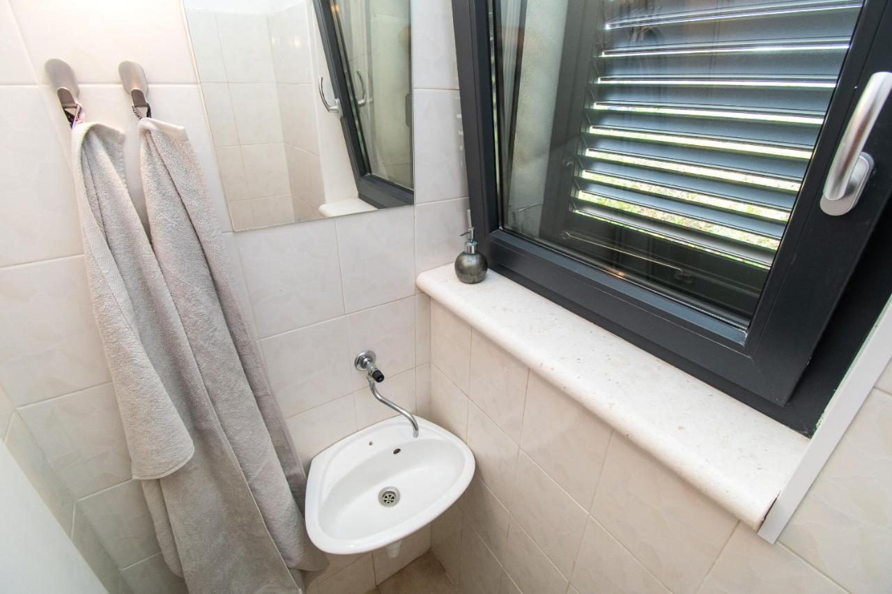Apartments Slavica Vodice Exterior foto